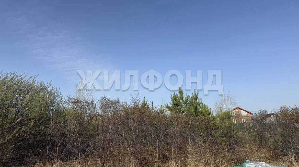 Продам земельный участок 1200 м.кв.