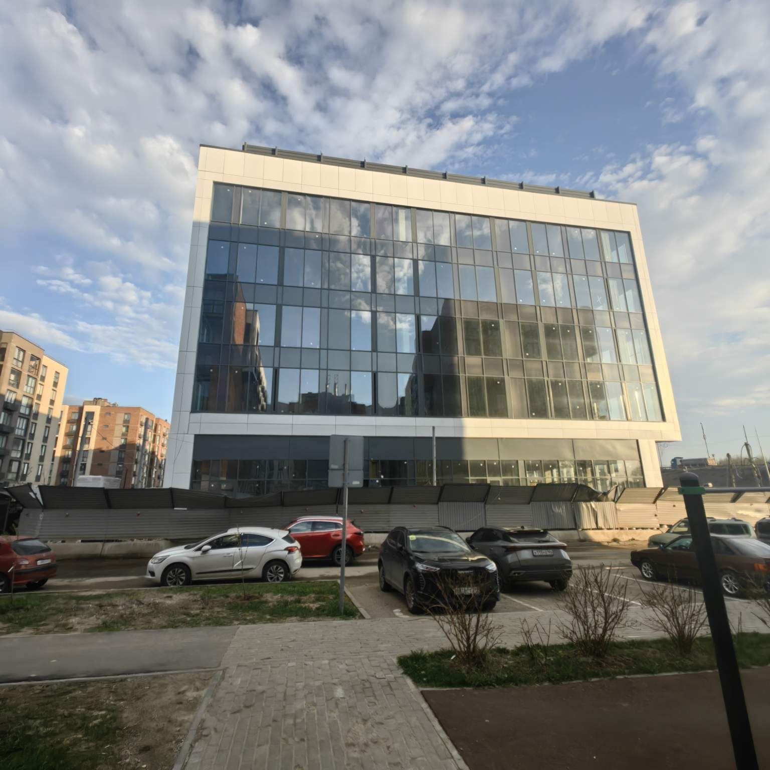 Продам помещение свободного назначения 8564 м.кв.