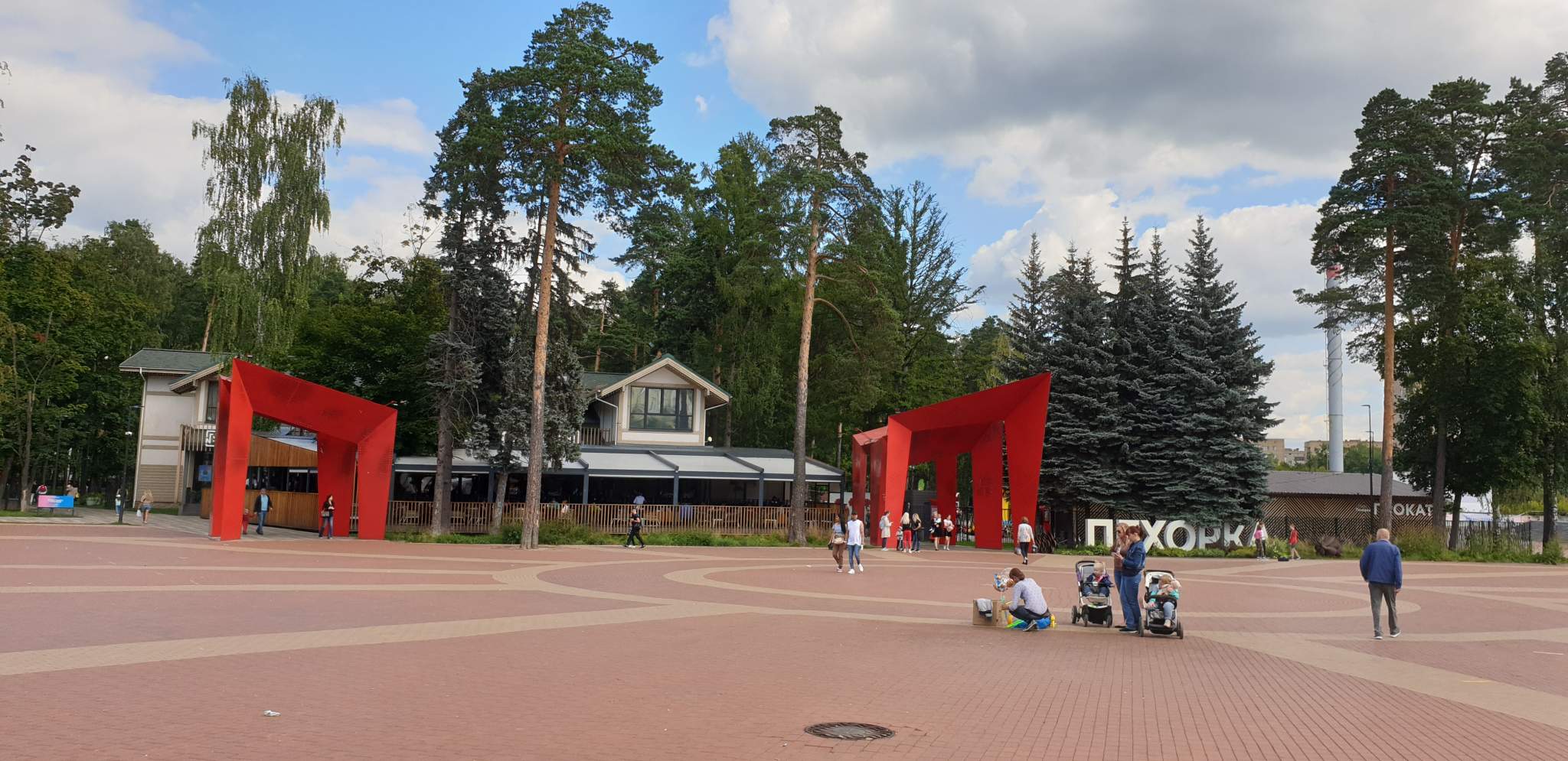 Сдам в аренду магазин 334 м.кв.
