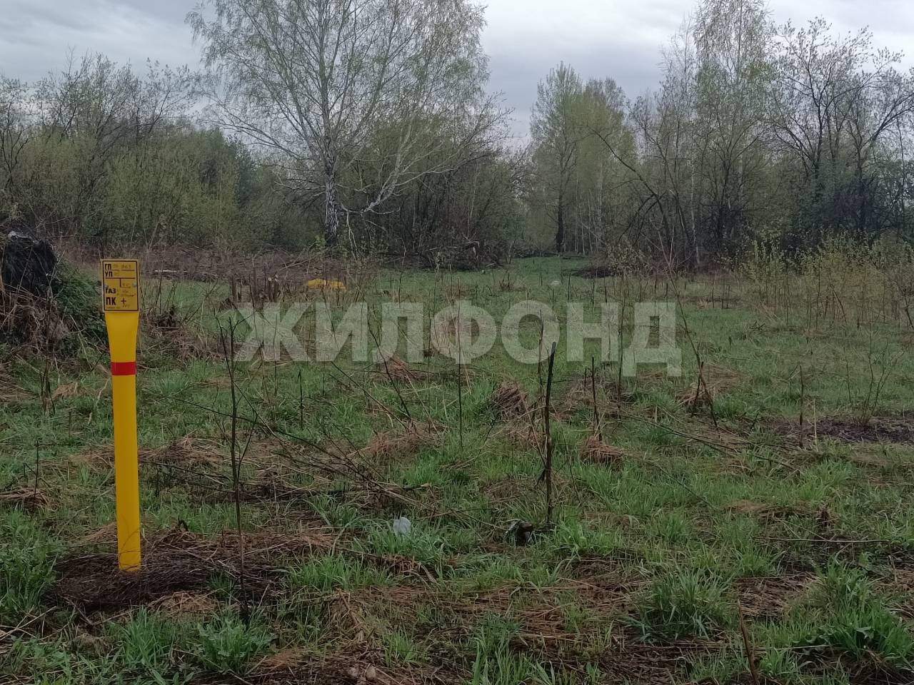 Продам земельный участок 1000 м.кв.