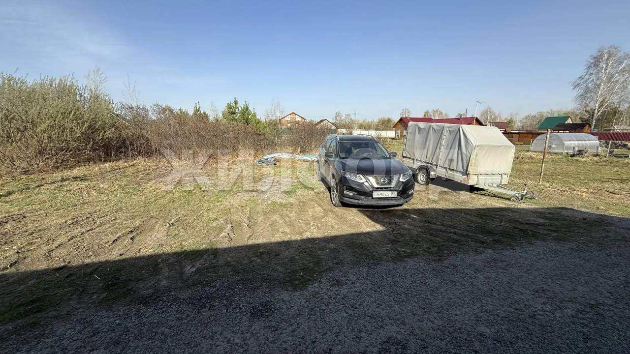 Продам земельный участок 1200 м.кв.