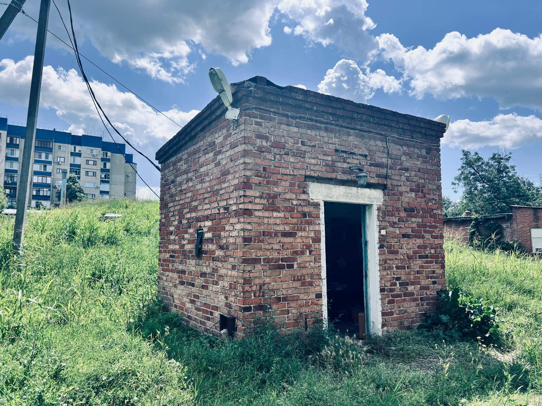 Продам торговое помещение 71.8 м.кв.