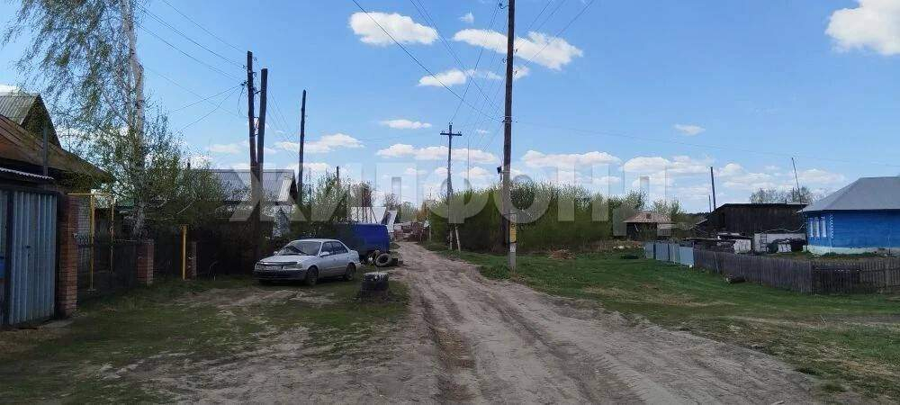 Продам земельный участок 1470 м.кв.