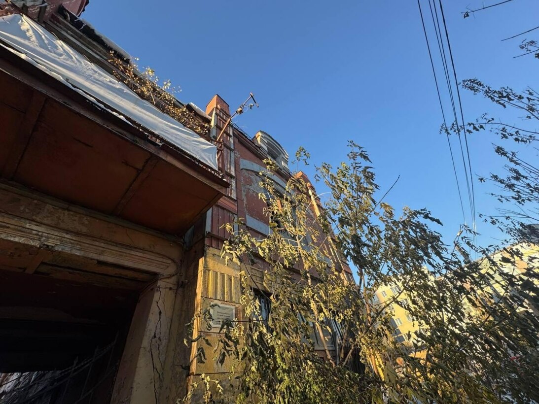 Продам торговое помещение 879 м.кв.