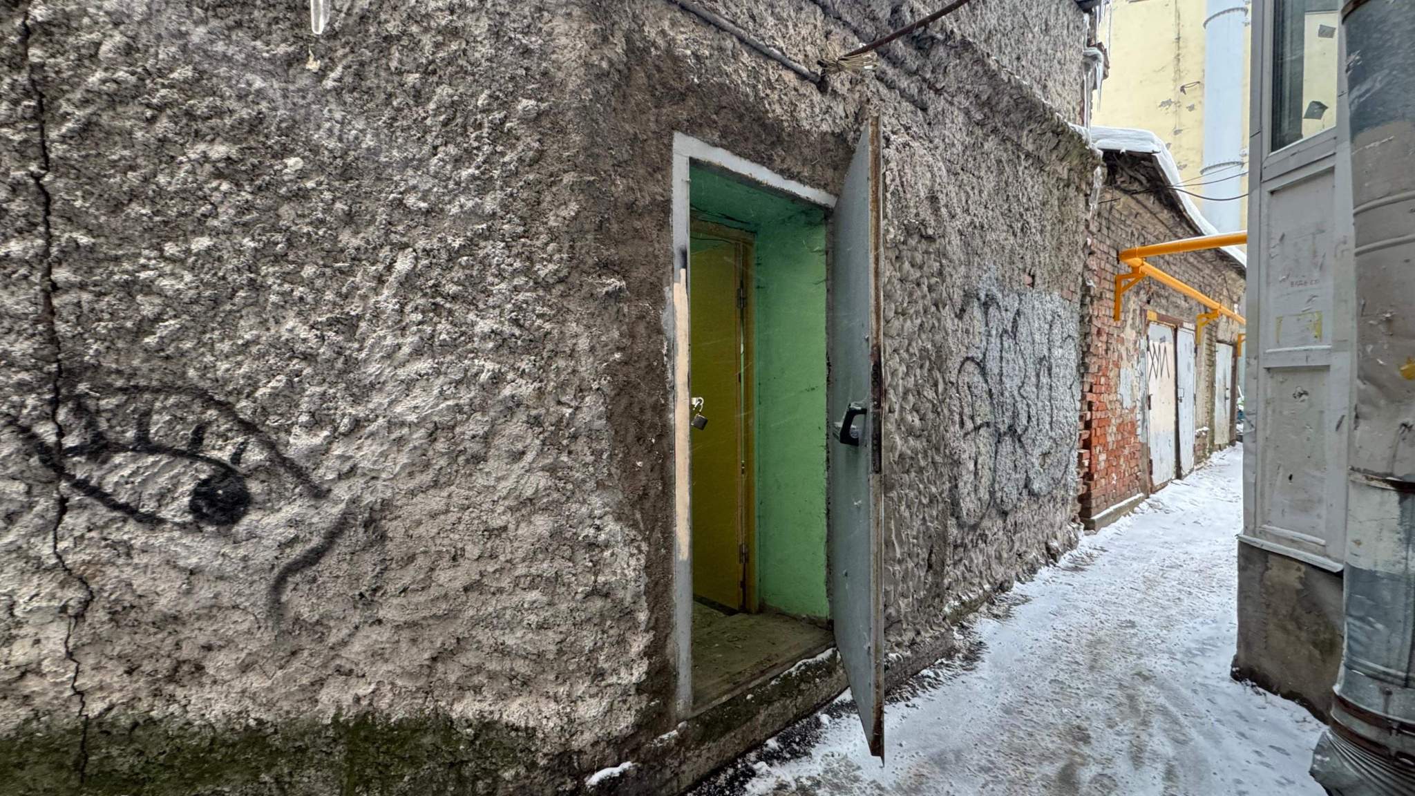 Продам торговое помещение 79.8 м.кв.