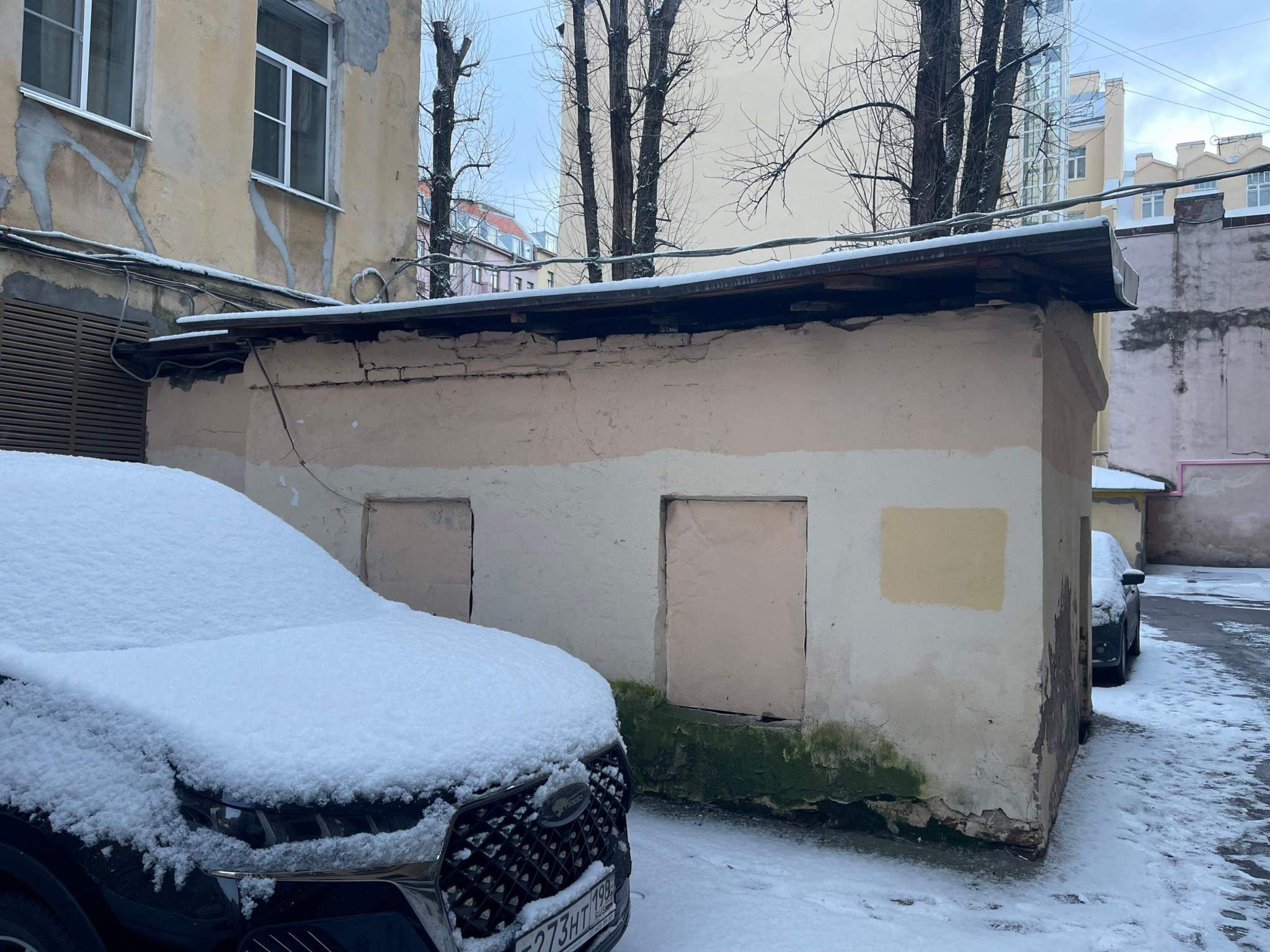 Продам торговое помещение 18.2 м.кв.