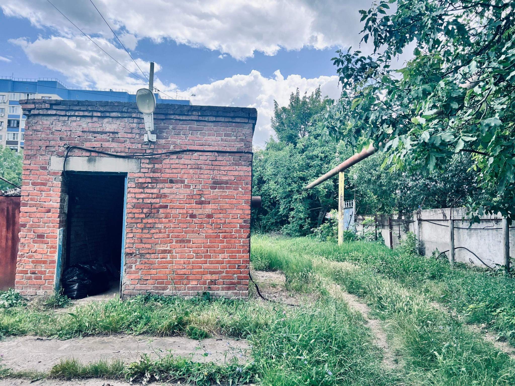 Продам торговое помещение 71.8 м.кв.