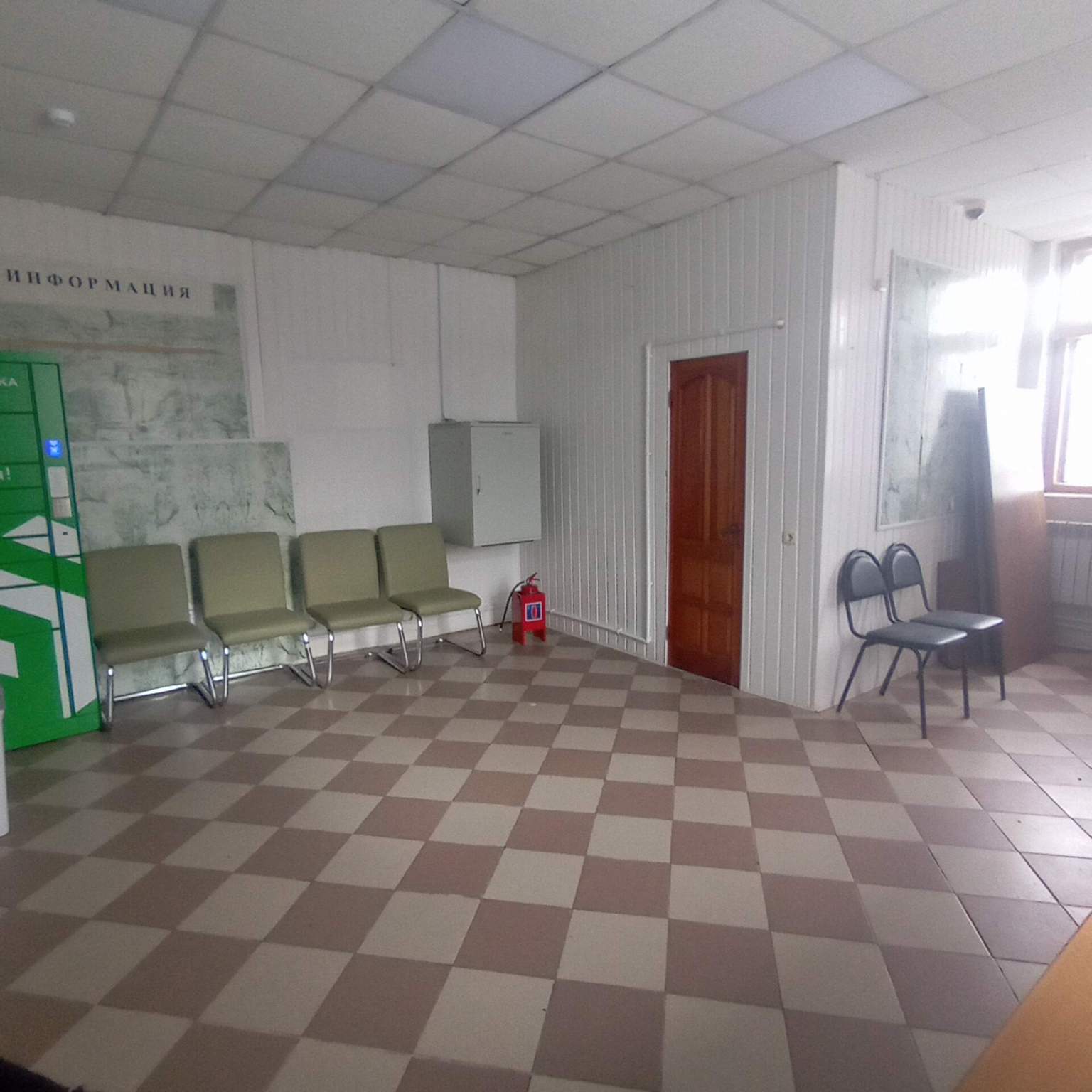 Сдам в аренду торговое помещение 66 м.кв.