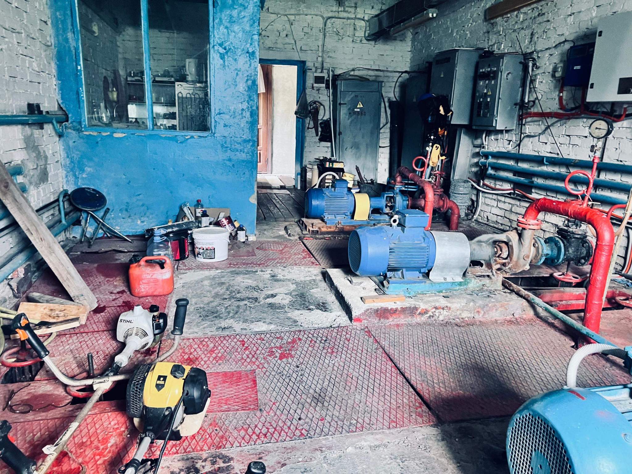 Продам торговое помещение 71.8 м.кв.