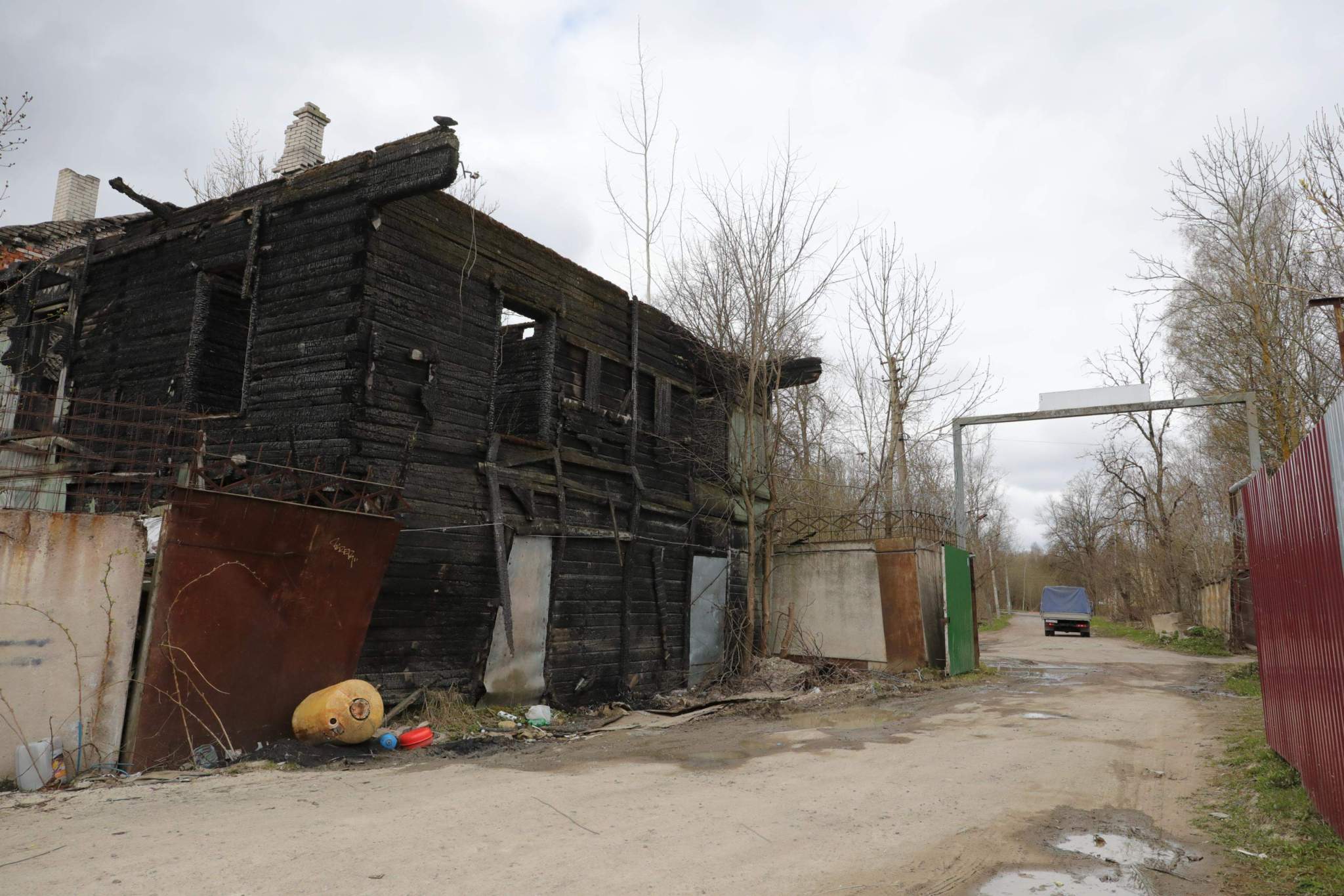 Продам торговое помещение 974.8 м.кв.