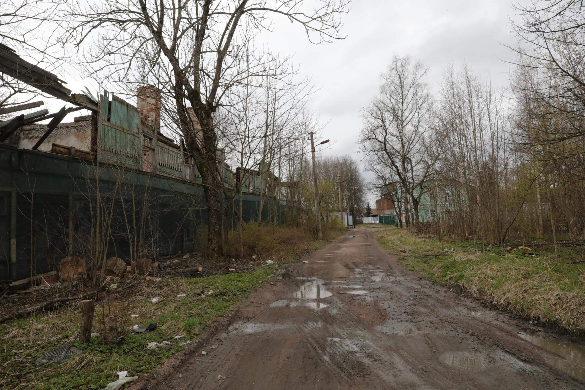 Продам торговое помещение 974.8 м.кв.