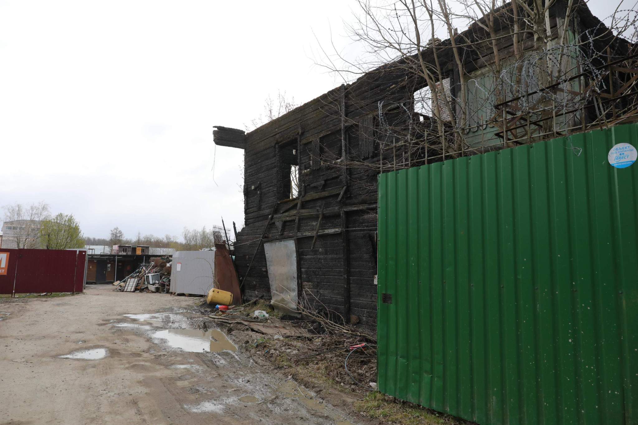 Продам торговое помещение 974.8 м.кв.