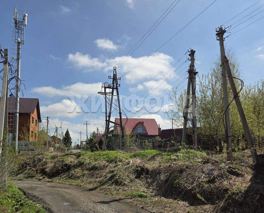 Продам земельный участок 528 м.кв.