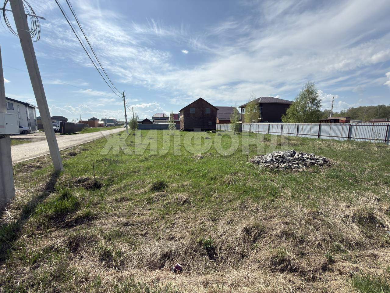 Продам земельный участок 540 м.кв.