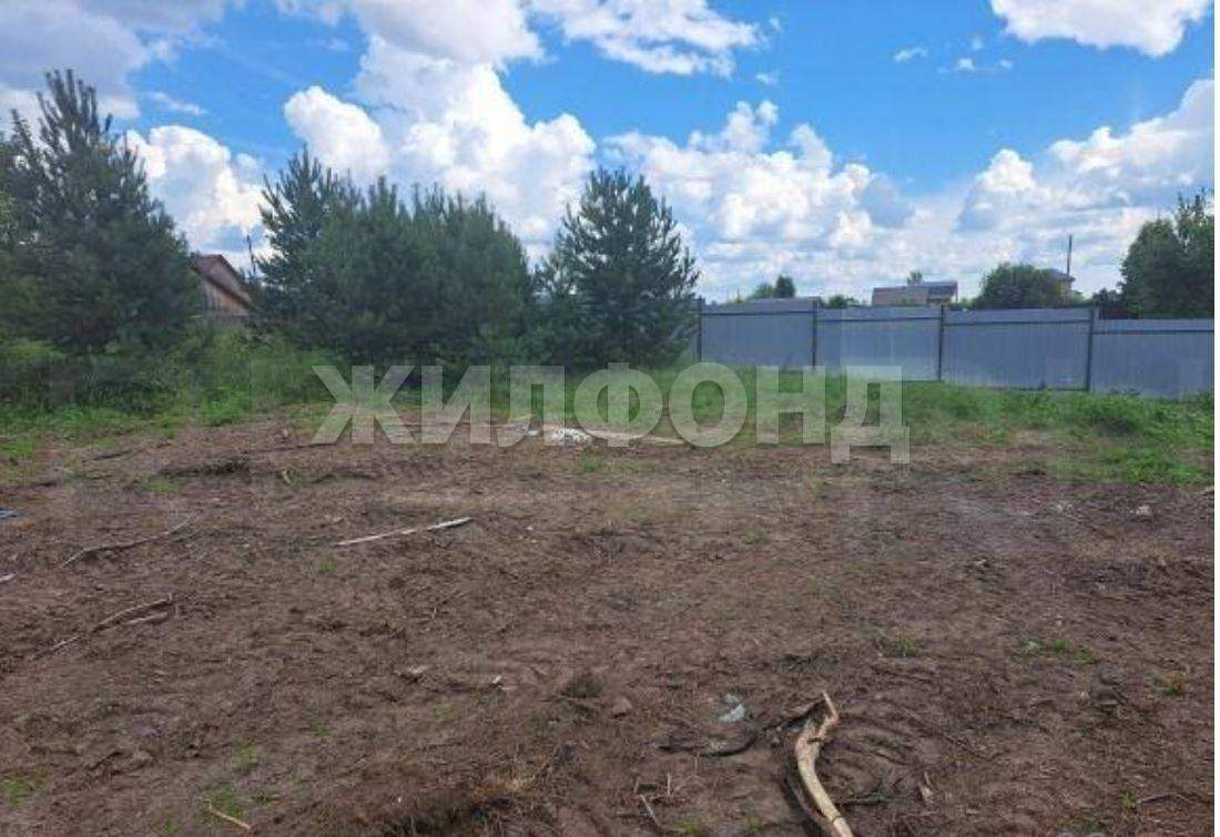 Продам земельный участок 800 м.кв.