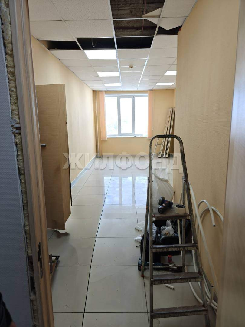 Продам офис 494 м.кв.