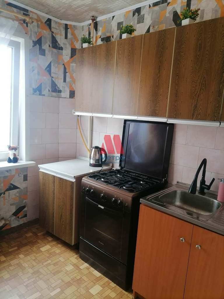 Квартира в аренду в Рыбинске, Моторостроителей улица, 16