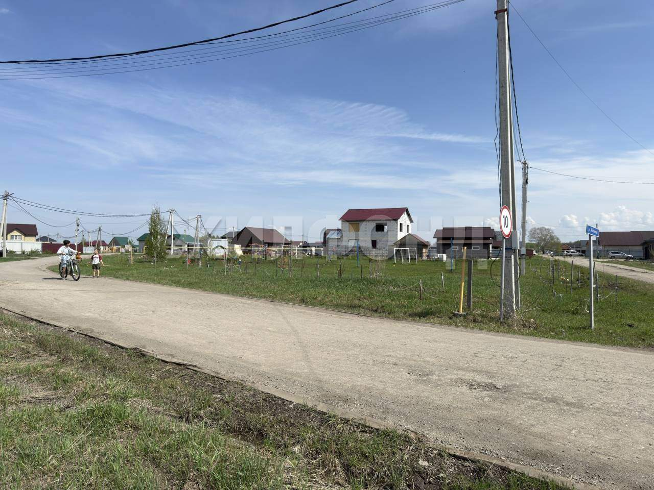 Продам земельный участок 540 м.кв.