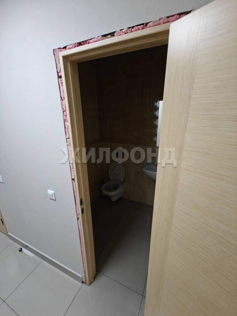 Продам офис 494 м.кв.