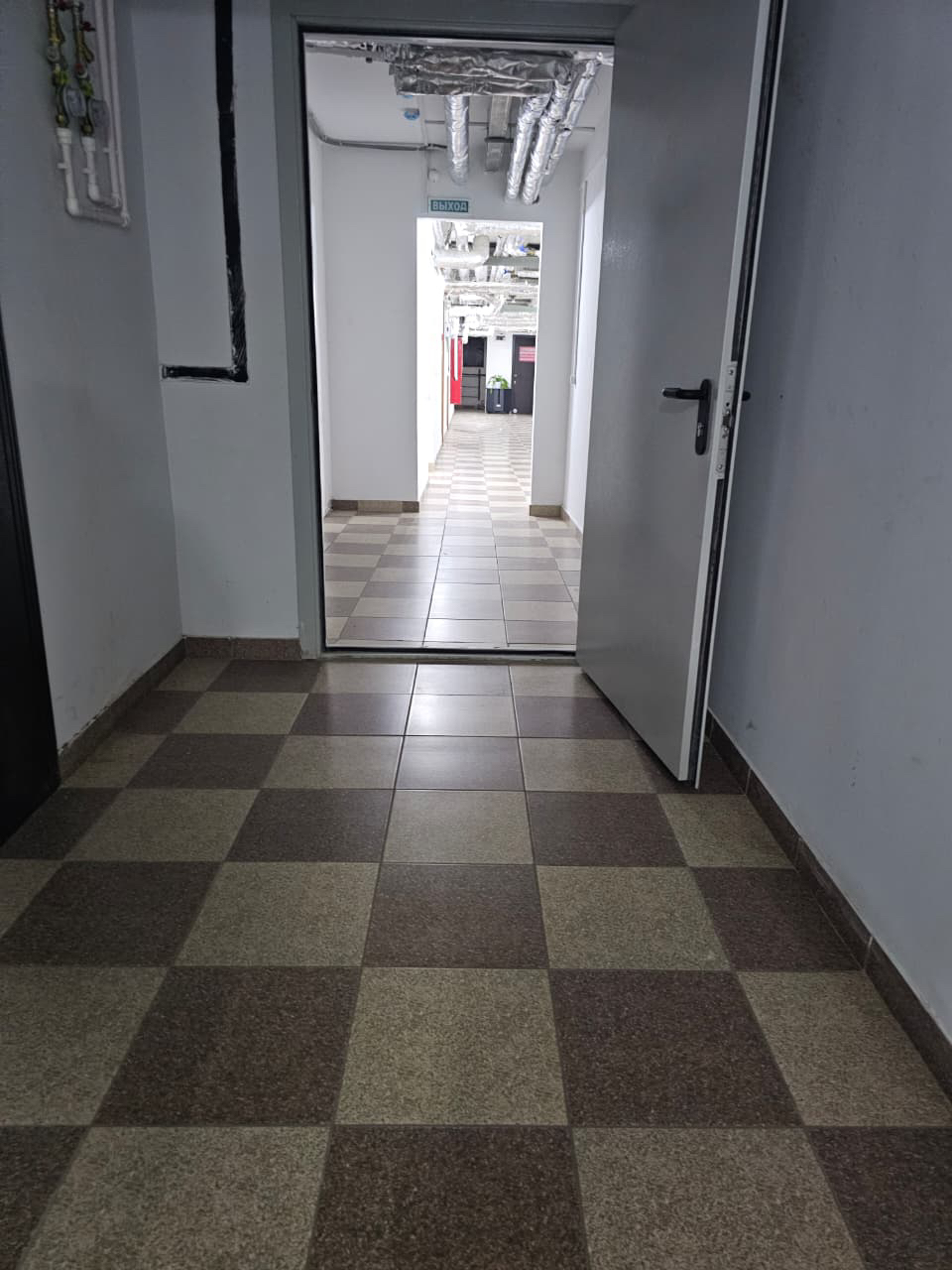Продам помещение свободного назначения 17.5 м.кв.