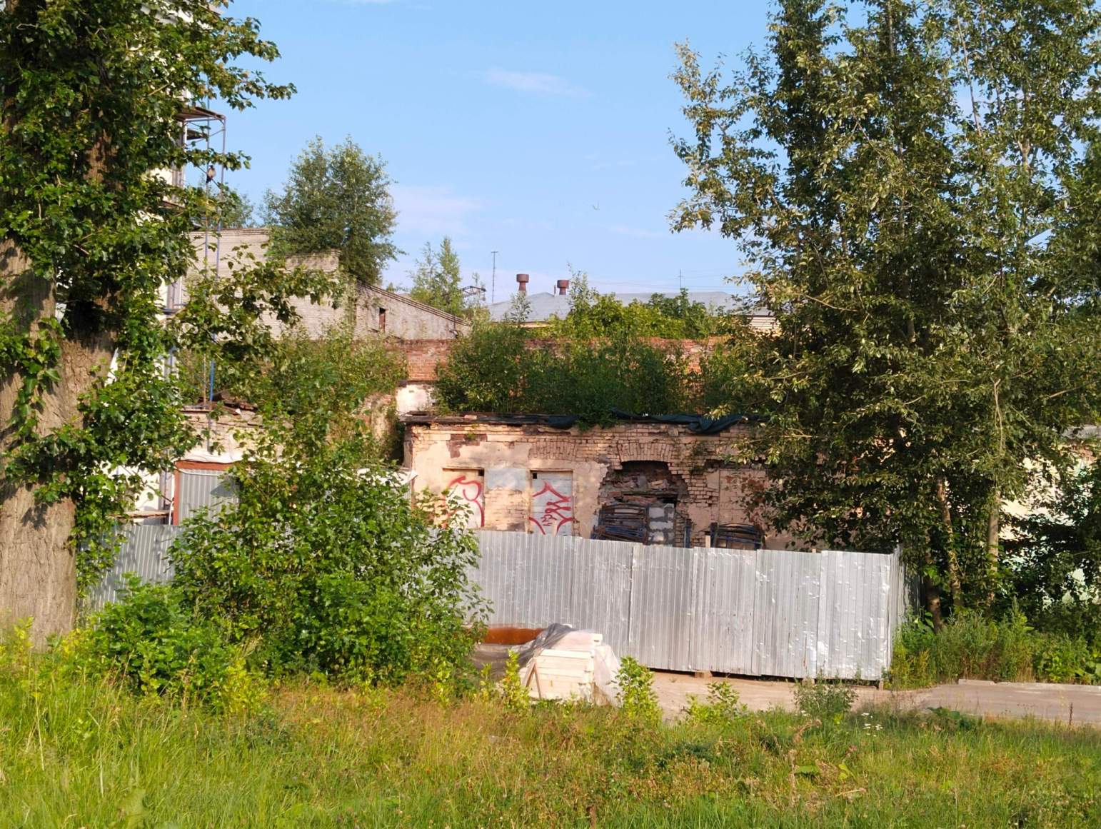 Продам торговое помещение 276.8 м.кв.