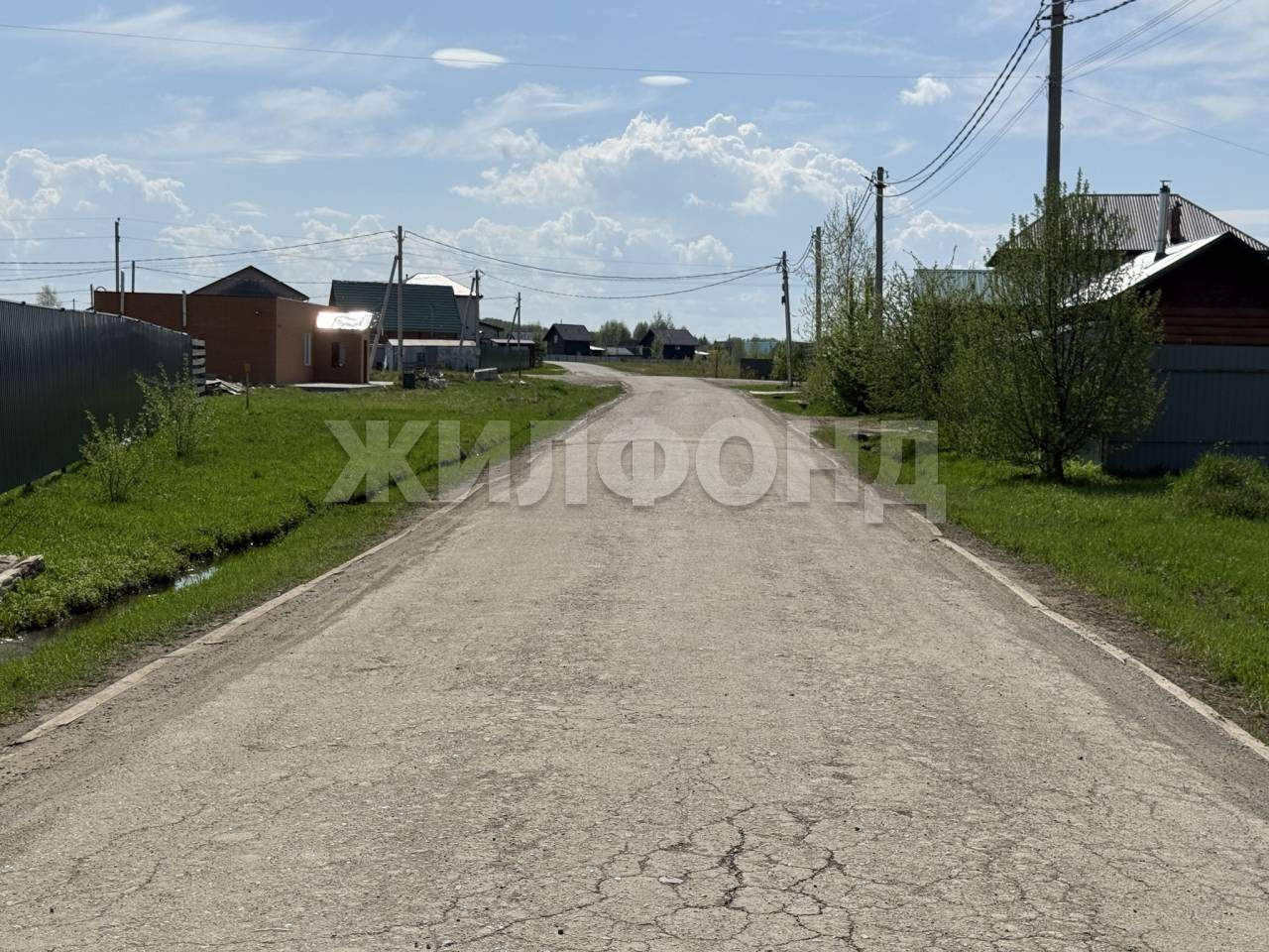 Продам земельный участок 540 м.кв.