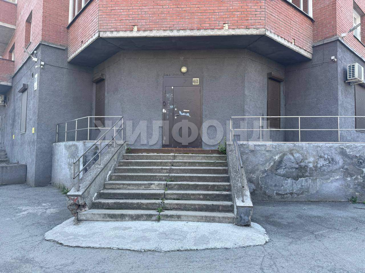 Продам помещение свободного назначения 138 м.кв.