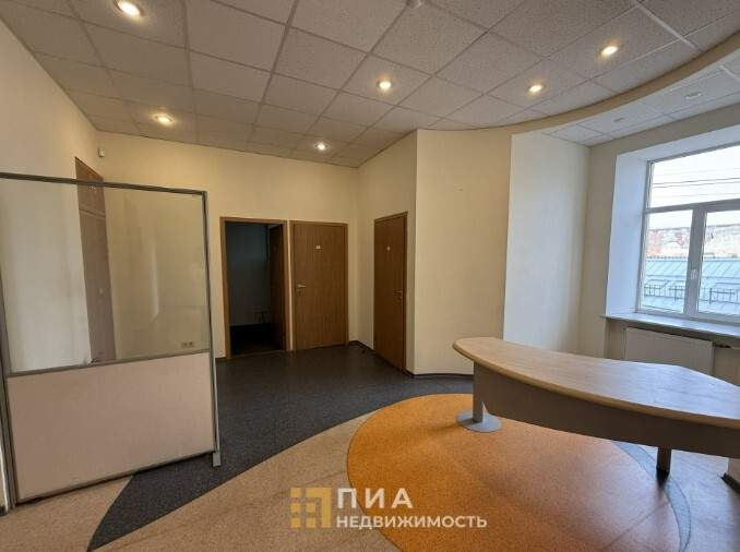 Сдам в аренду офис 189.6 м.кв.