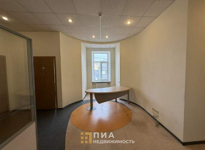 Сдам в аренду офис 189.6 м.кв.