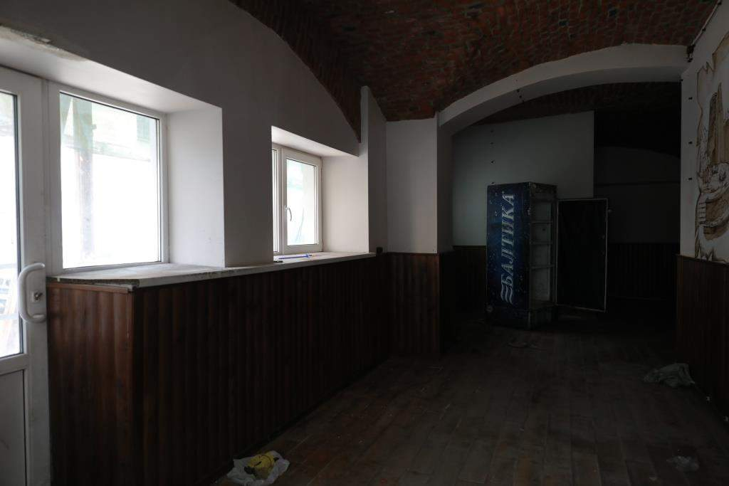 Сдам в аренду торговое помещение 1058.5 м.кв.