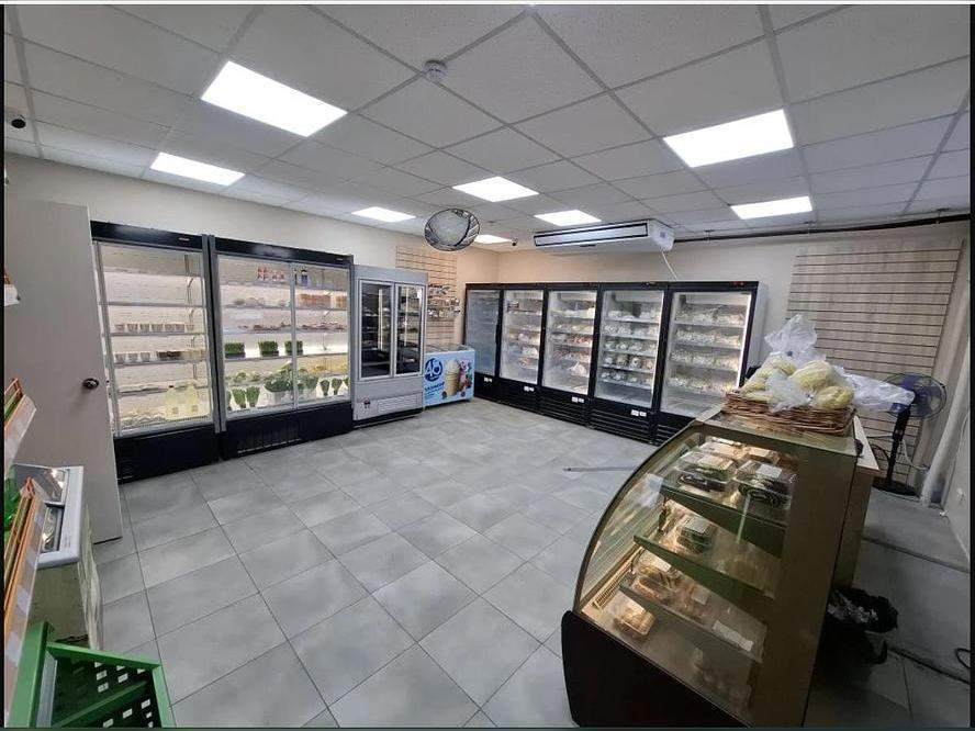 Продам магазин 42.6 м.кв.