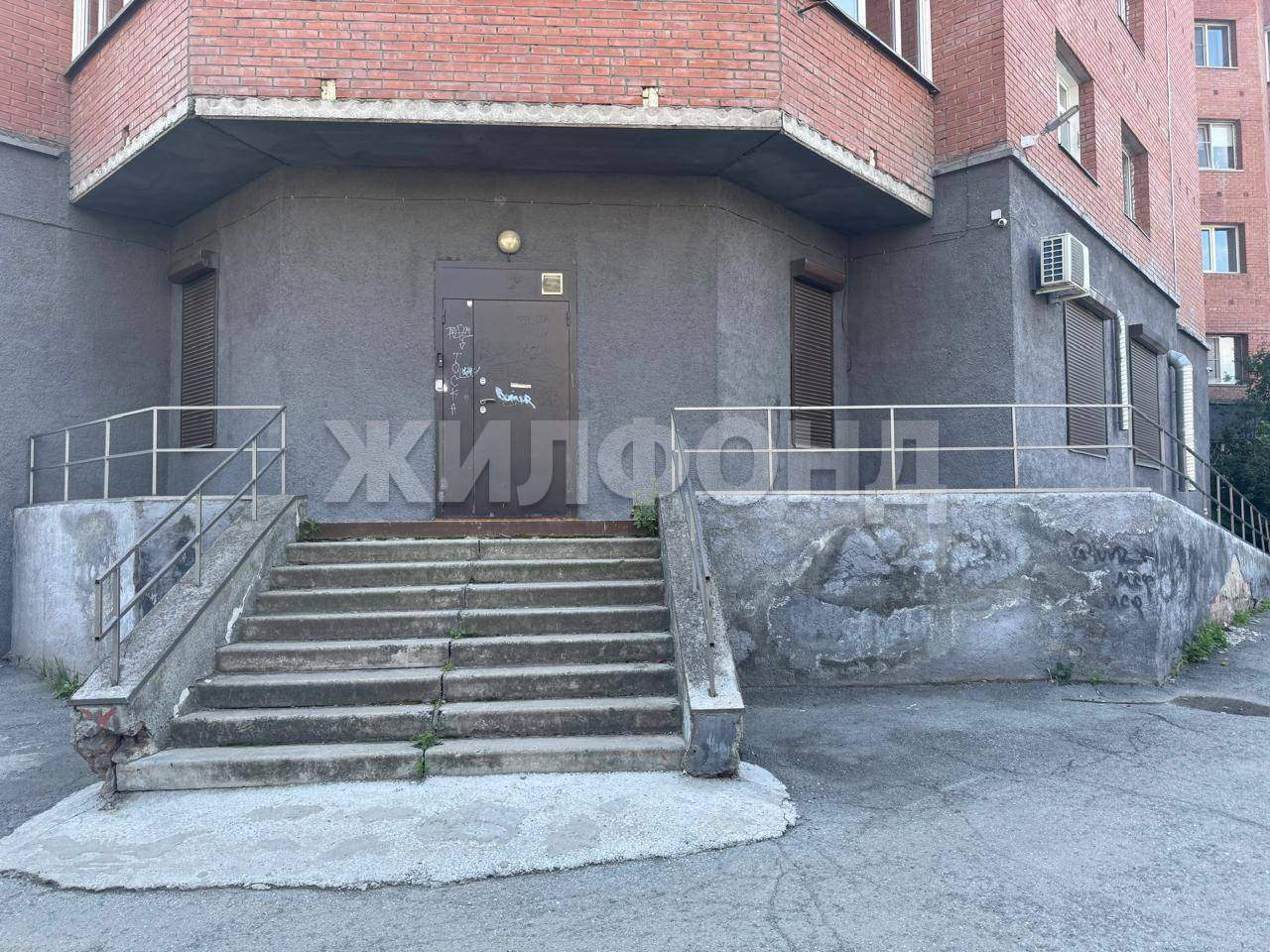 Продам помещение свободного назначения 138 м.кв.