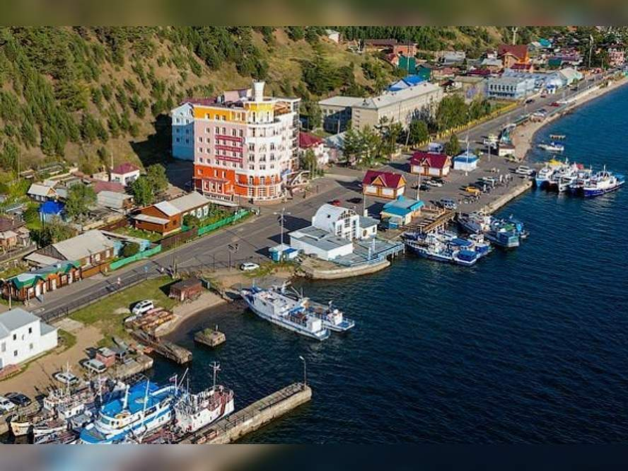Коттедж на продажу в Листвянке, Чапаева улица, 40а фото №3