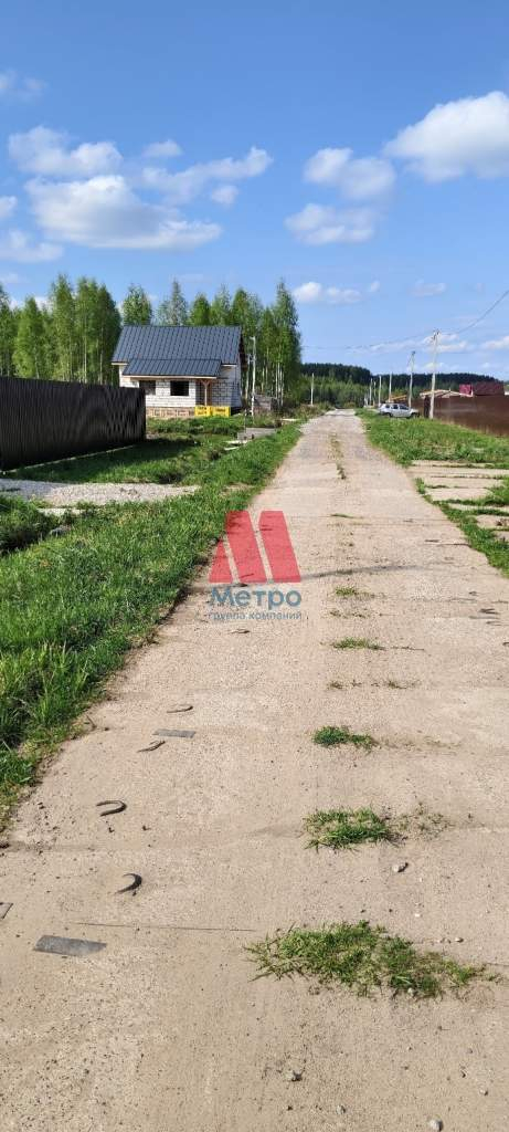 Продам земельный участок 1100 м.кв.