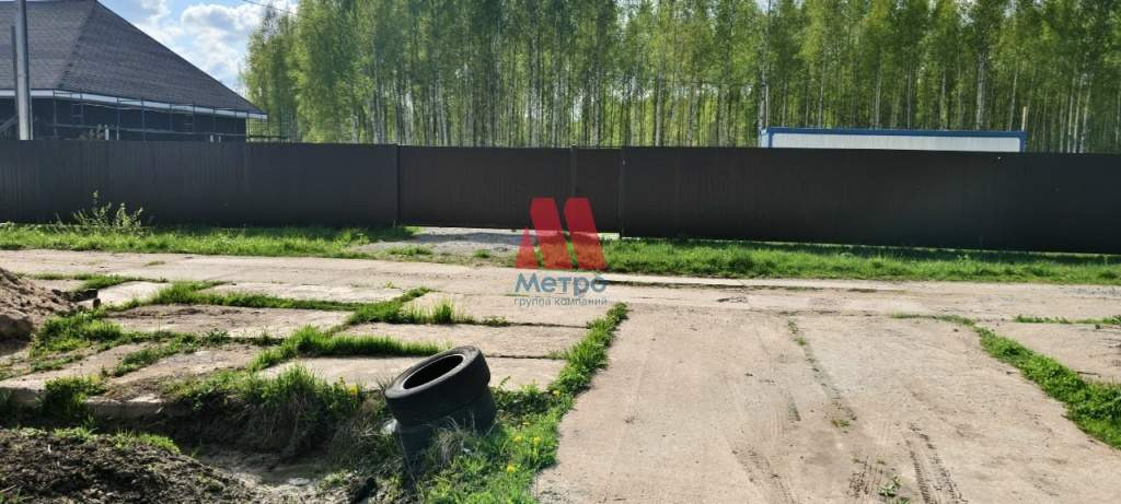 Продам земельный участок 1100 м.кв.