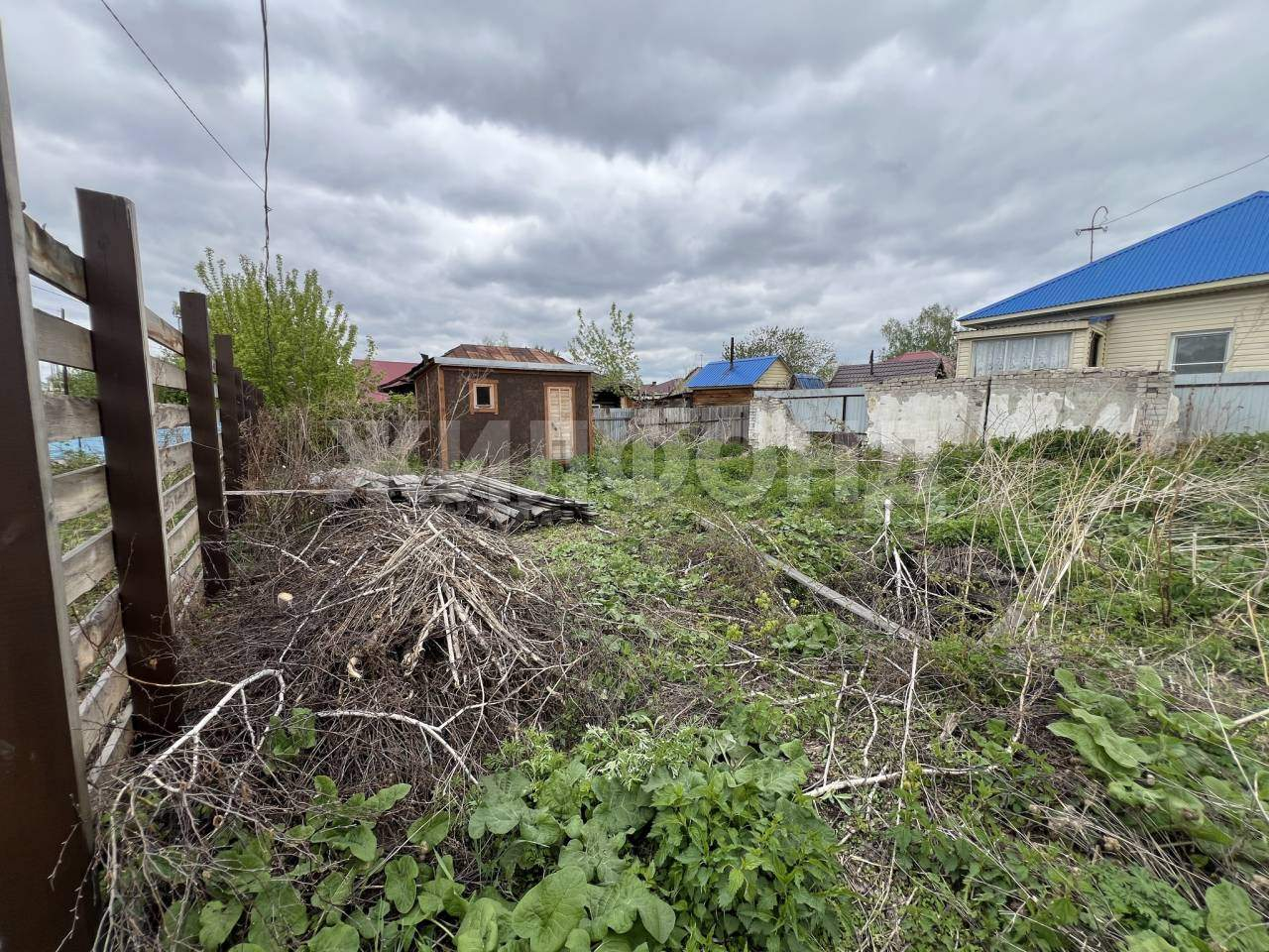 Продам земельный участок 330 м.кв.
