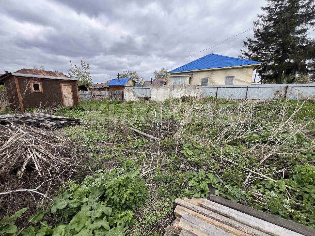 Продам земельный участок 330 м.кв.