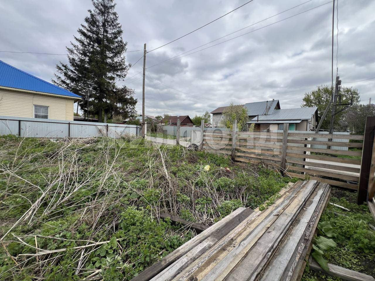 Продам земельный участок 330 м.кв.