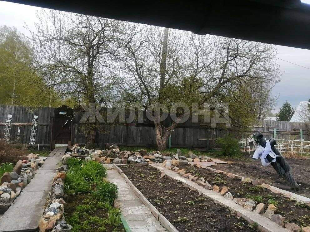 Продам земельный участок 1200 м.кв.