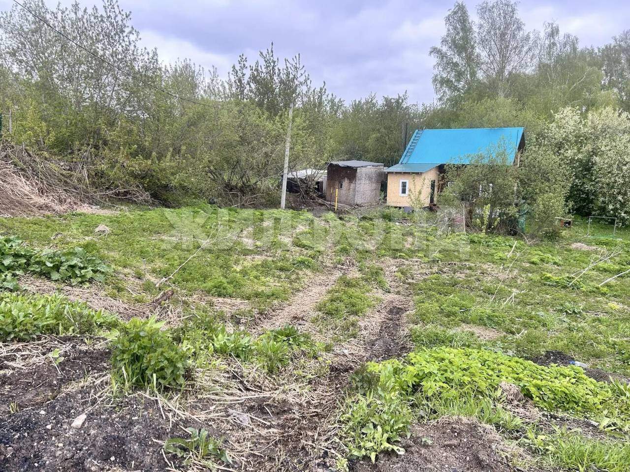 Продам земельный участок 714 м.кв.