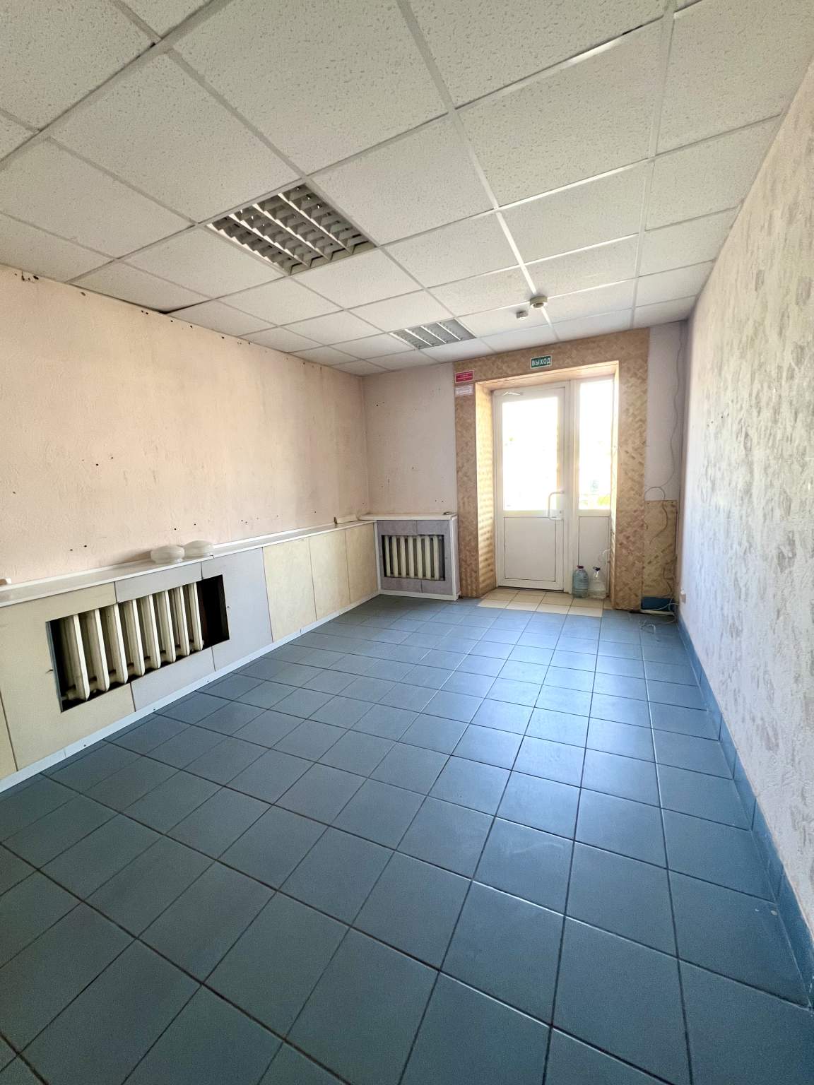 Продам магазин 47.4 м.кв.