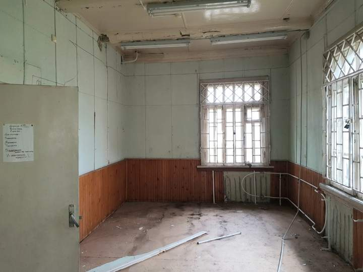 Продам торговое помещение 475.6 м.кв.