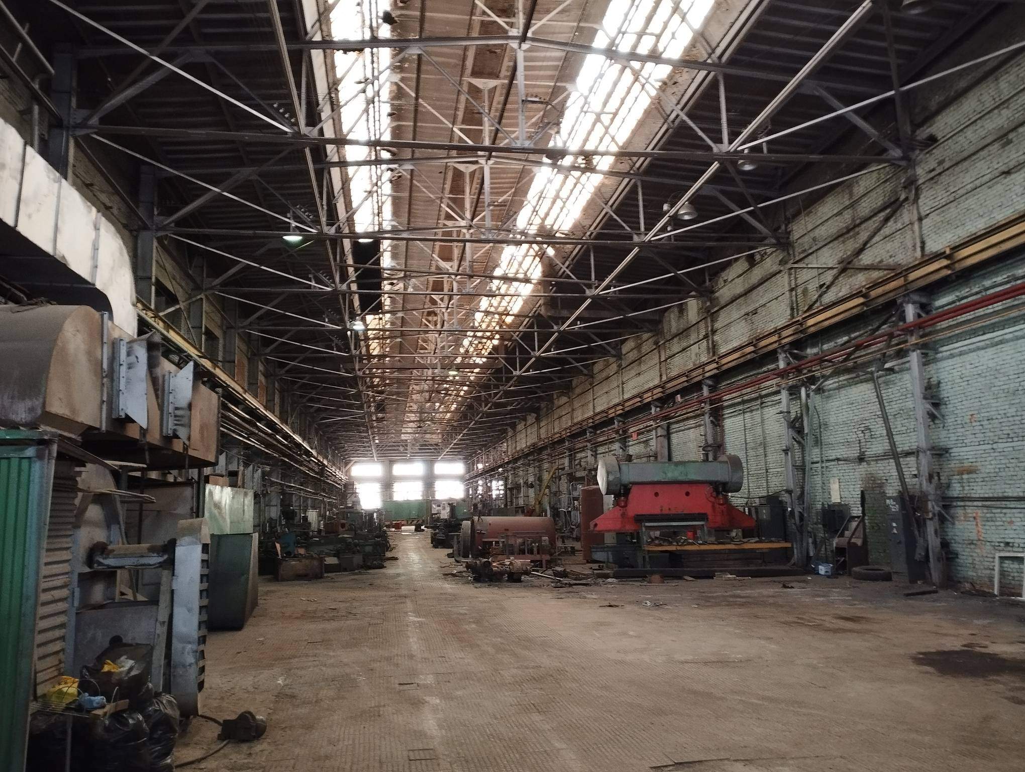 Продам помещение свободного назначения 7898.7 м.кв.