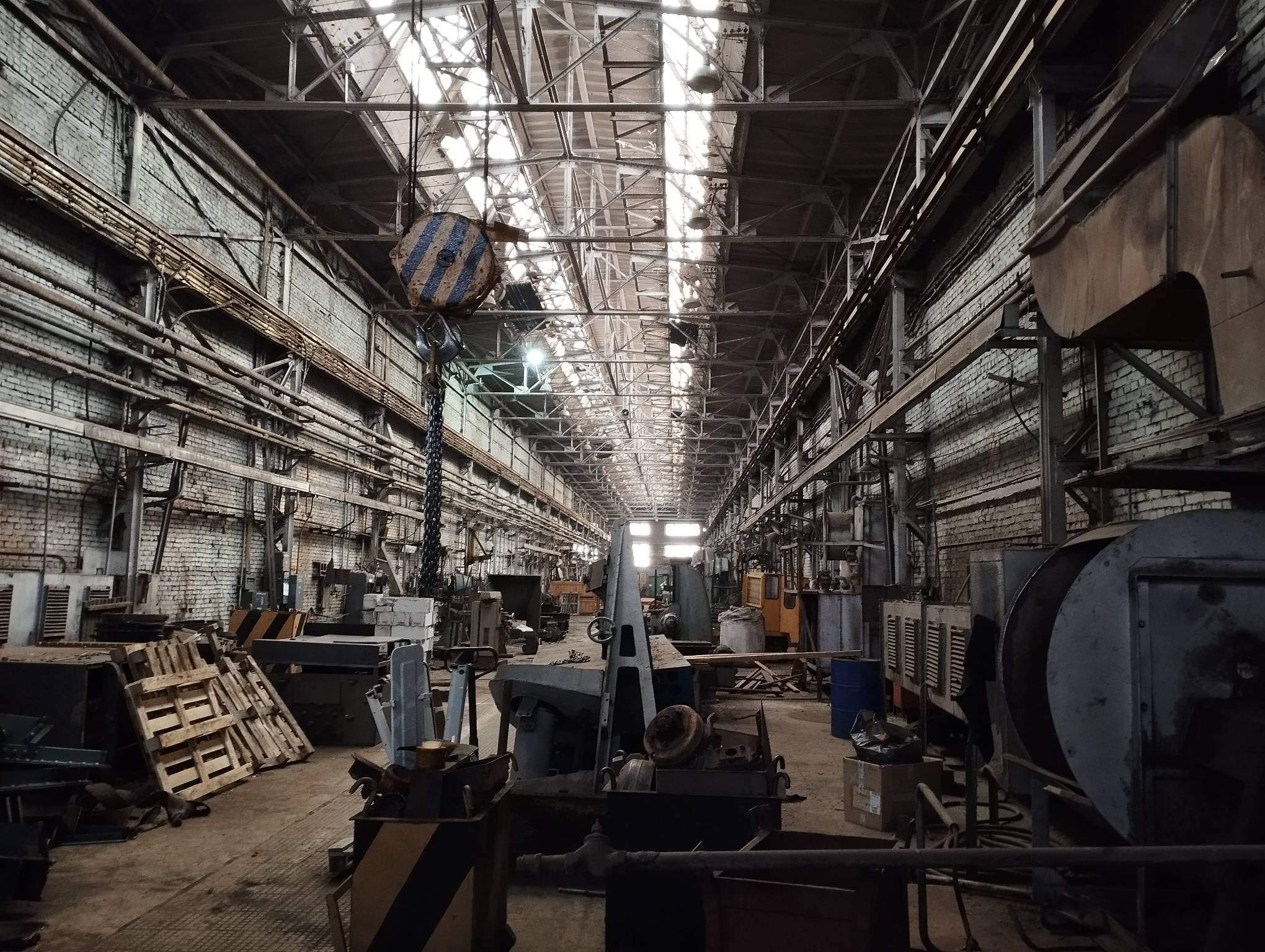 Продам помещение свободного назначения 7898.7 м.кв.