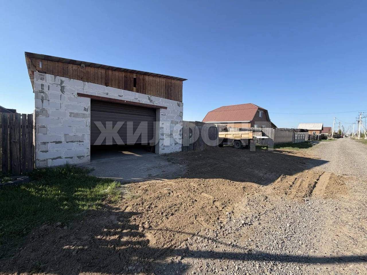 Продам земельный участок 1350 м.кв.