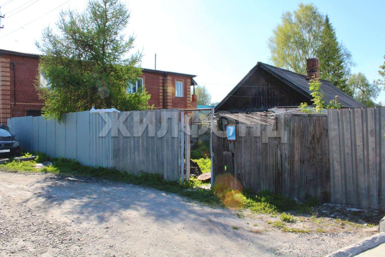 Продам земельный участок 770 м.кв.
