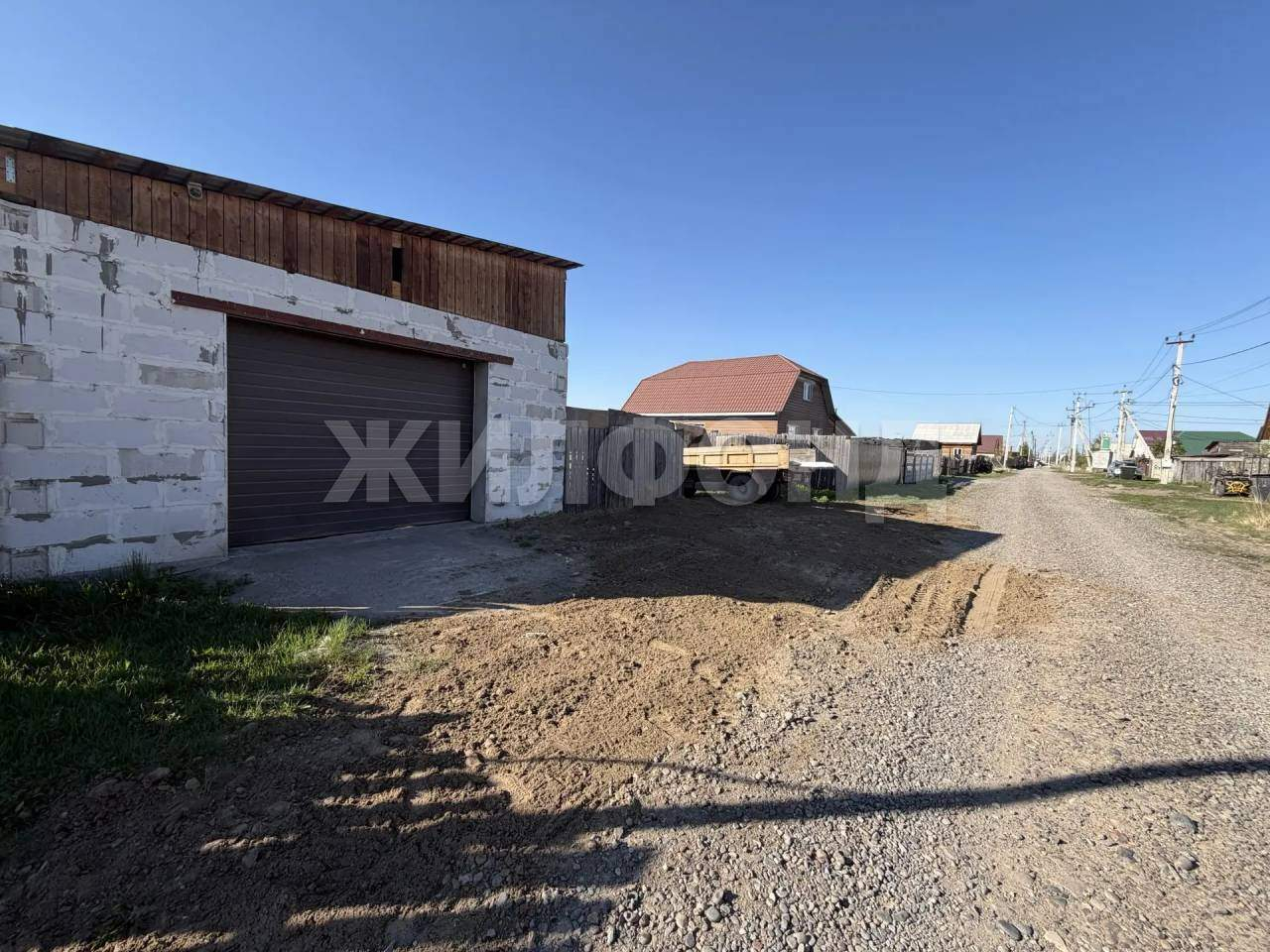 Продам земельный участок 1350 м.кв.
