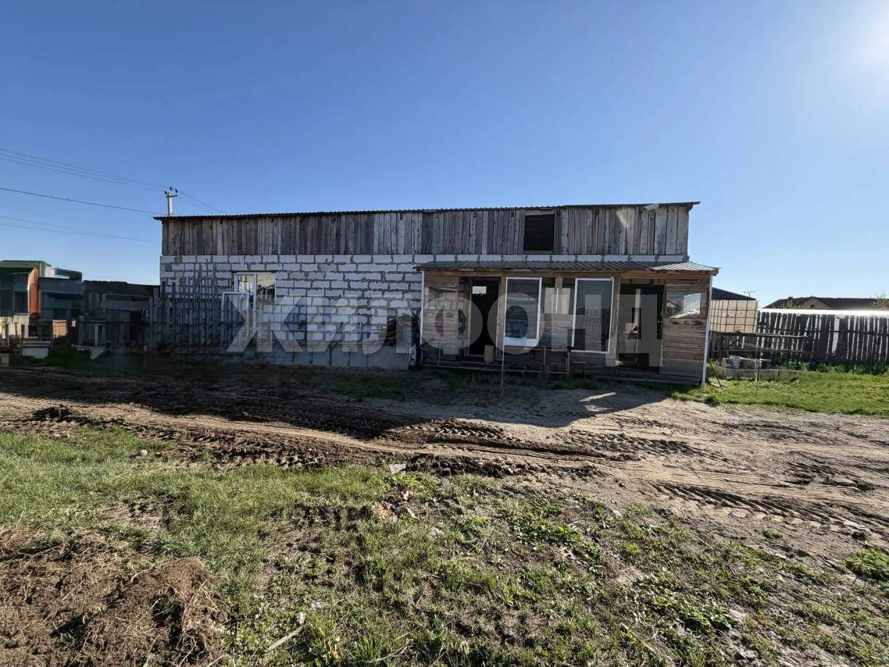 Продам земельный участок 1350 м.кв.