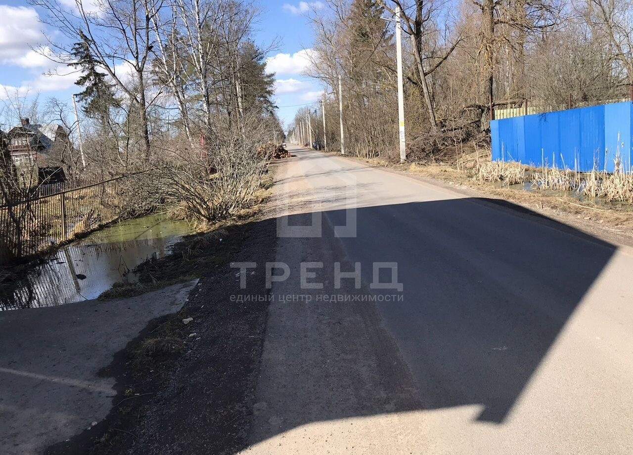 Продам земельный участок 1060 м.кв.