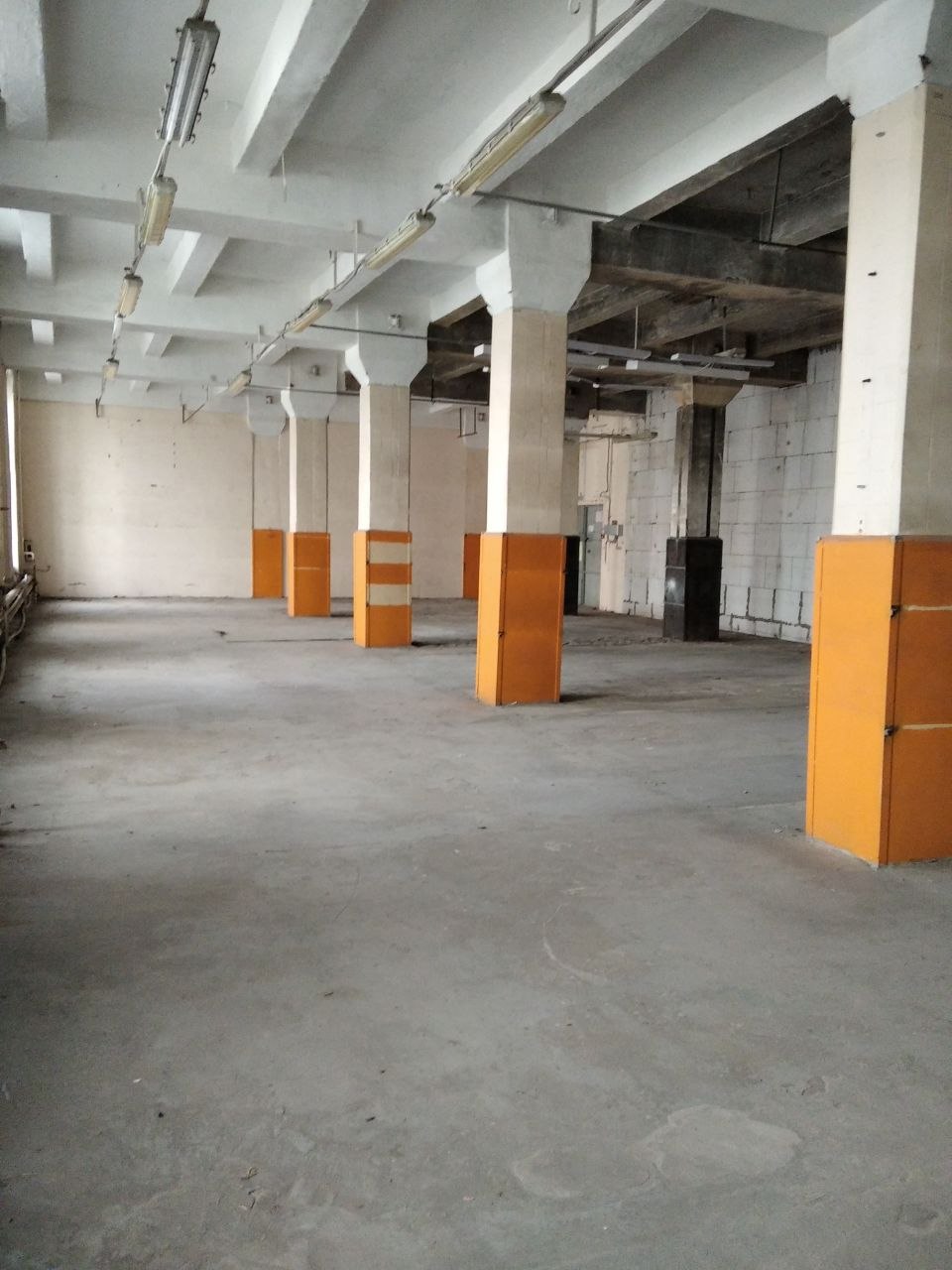 Сдам в аренду склад 245.4 м.кв.